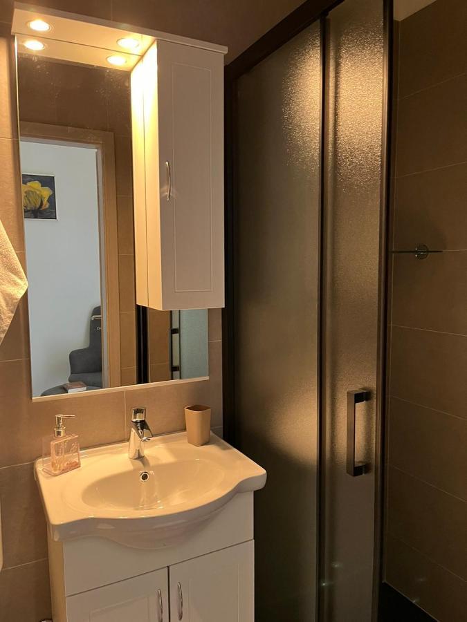 Apartments Vuceric Peroj Kültér fotó