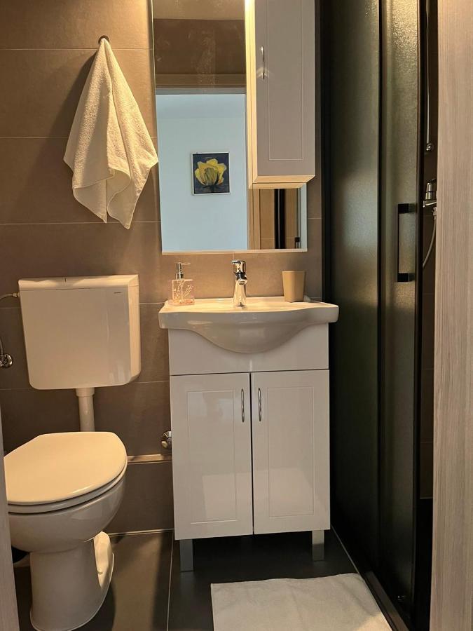 Apartments Vuceric Peroj Kültér fotó