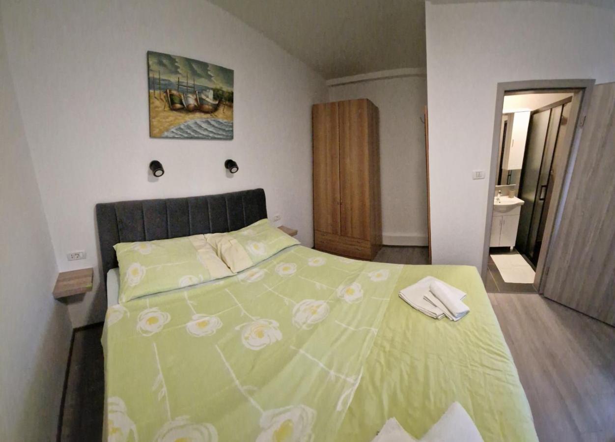 Apartments Vuceric Peroj Kültér fotó