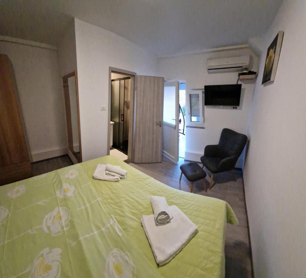 Apartments Vuceric Peroj Kültér fotó