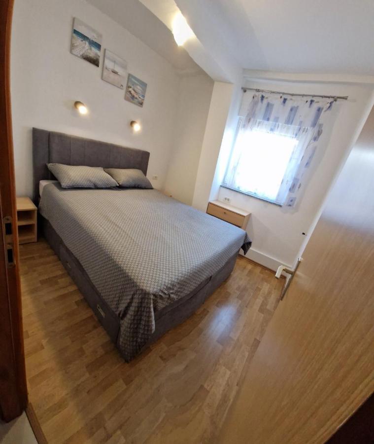 Apartments Vuceric Peroj Kültér fotó
