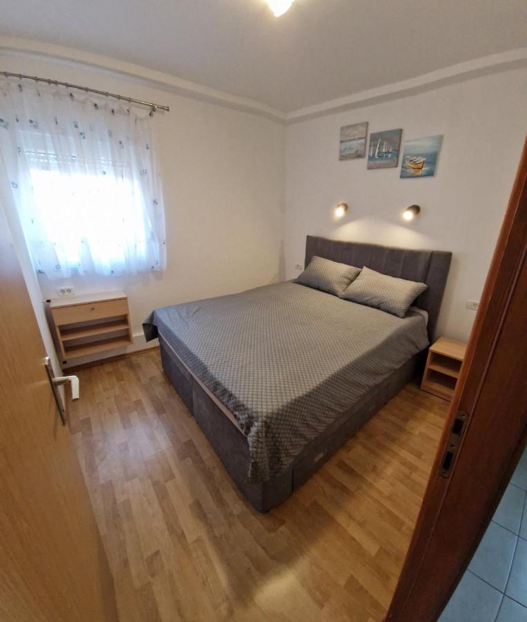 Apartments Vuceric Peroj Kültér fotó