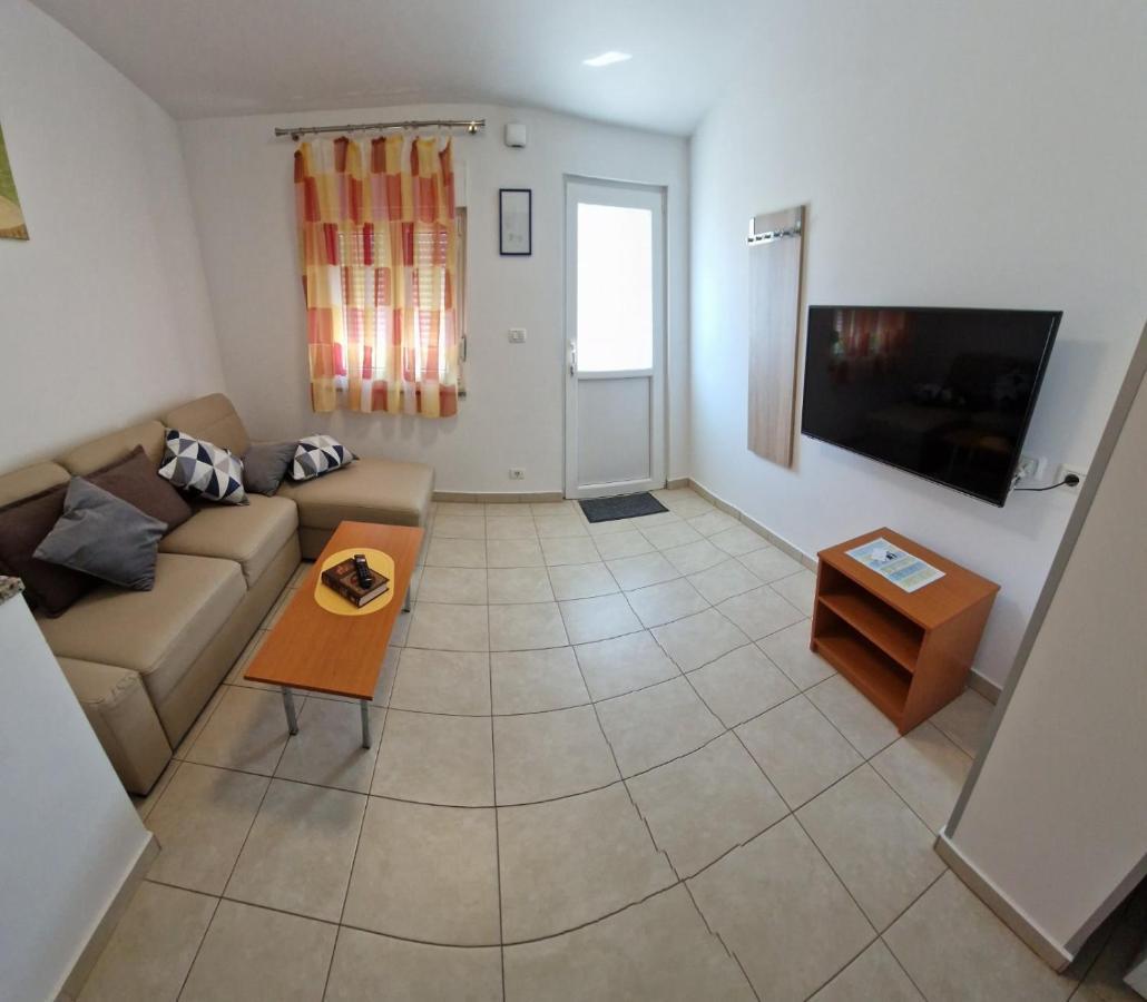 Apartments Vuceric Peroj Kültér fotó