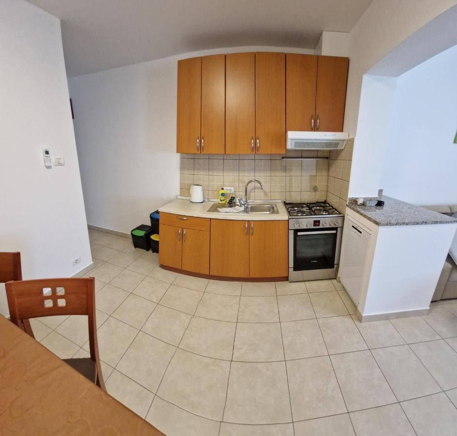 Apartments Vuceric Peroj Kültér fotó