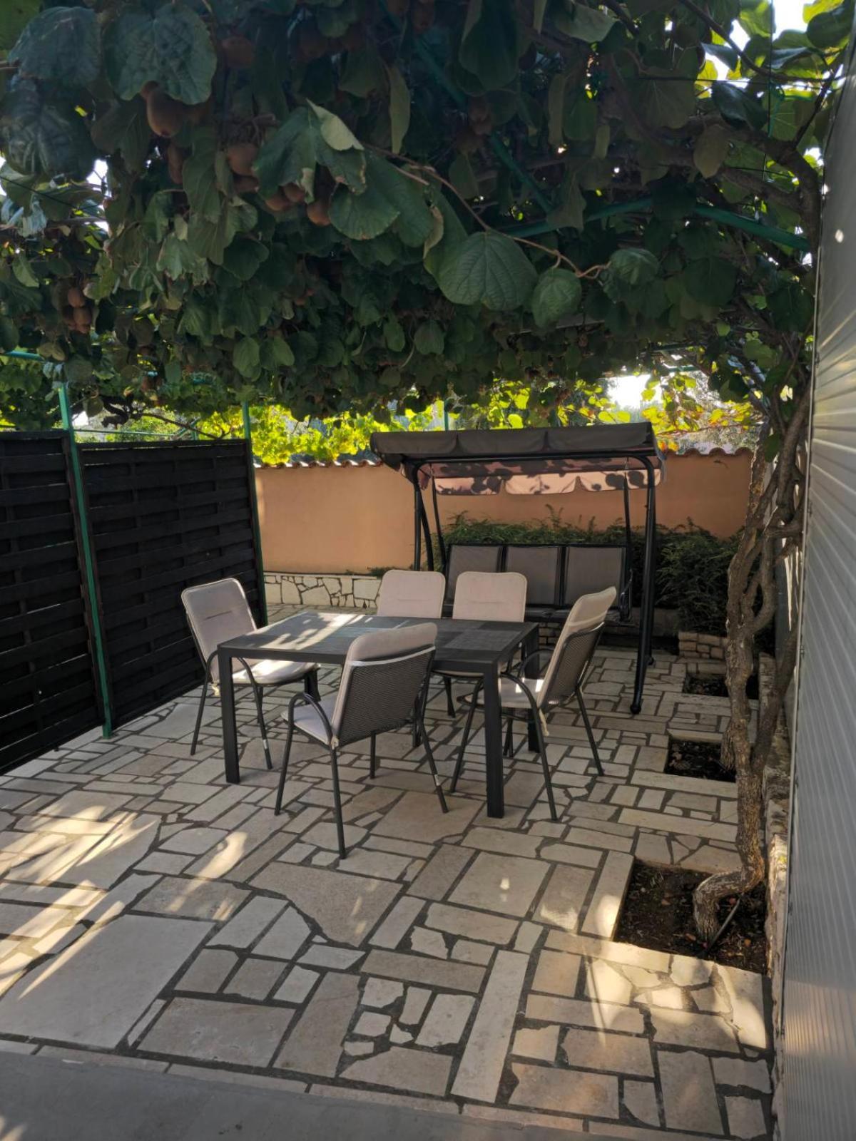 Apartments Vuceric Peroj Kültér fotó