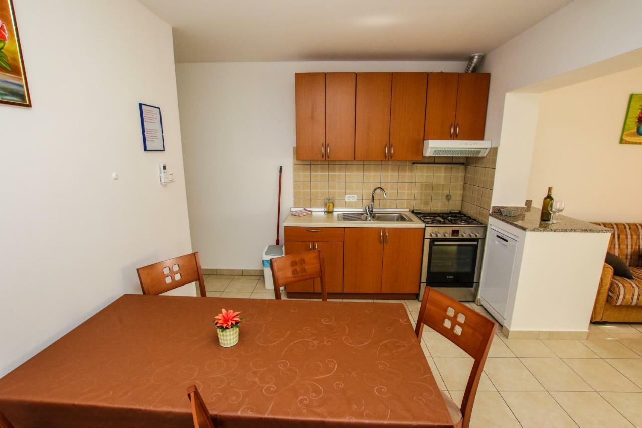 Apartments Vuceric Peroj Kültér fotó