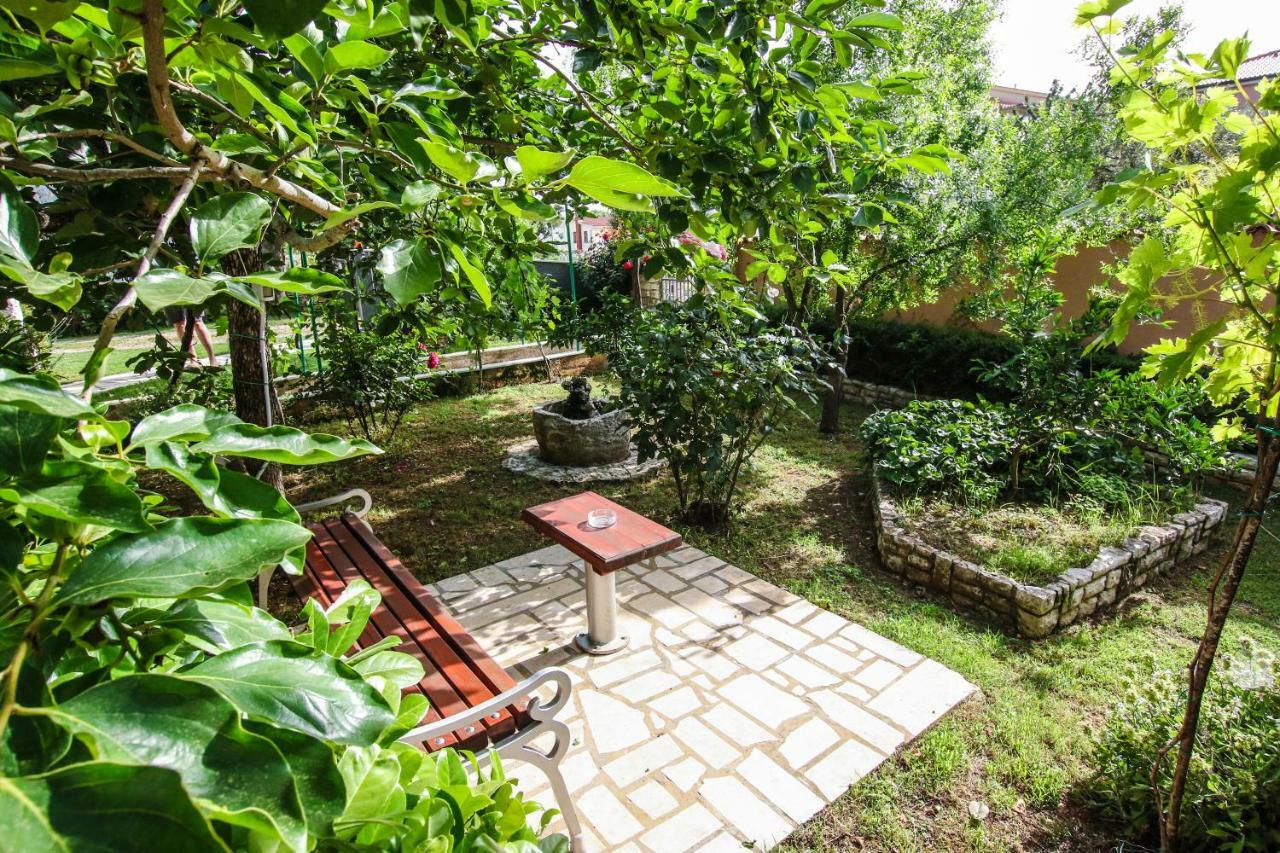 Apartments Vuceric Peroj Kültér fotó
